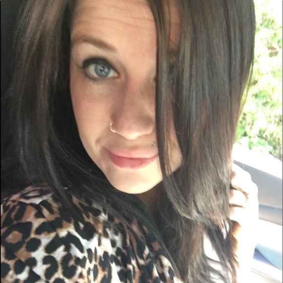 Meet your Posher, Sarah - Picture 1 of 1